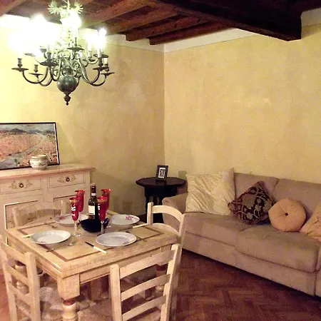Guelfa Patio